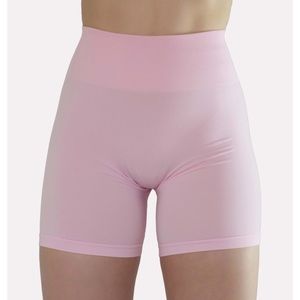 AUROLA 4.5 in intensify shorts